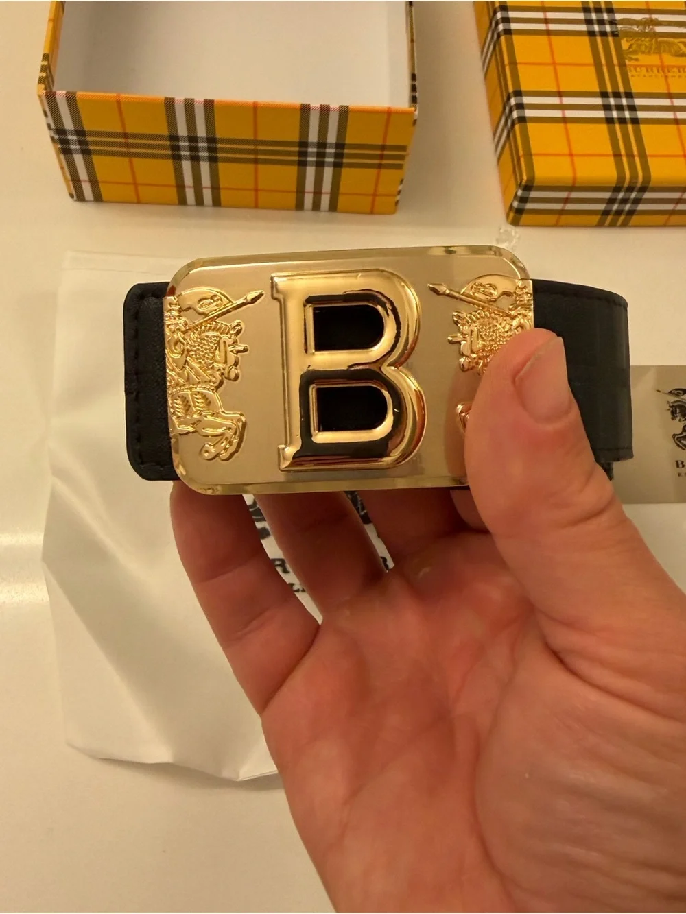 Burberry Reversible Belt – House Check / Black – Gold B Buckle